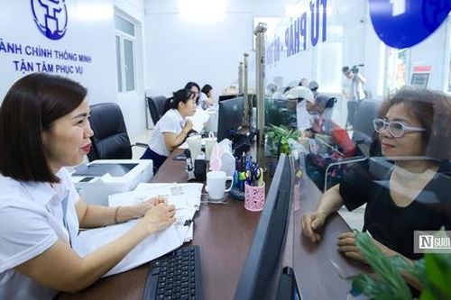 Hà Nội: Người dân hài lòng, thoải mái trong ngày đầu thực hiện chính quyền 2 cấp
