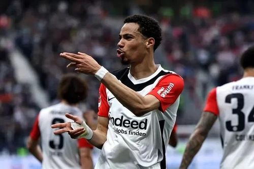 Liverpool đứng trước nguy cơ bị Arsenal vượt mặt trong cuộc đua giành Ekitike