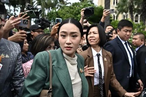 Tòa án đình chỉ chức vụ của Thủ tướng Thái Lan Paetongtarn