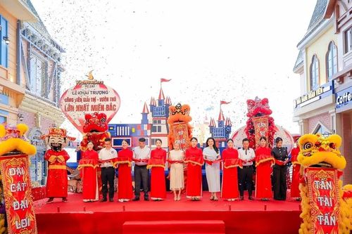 Khai trương công viên giải trí VinWonders Vũ Yên
