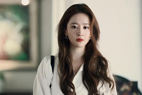 Vì sao Câu Chuyện Hoa Hồng không thể giúp Lưu Diệc Phi thắng giải?