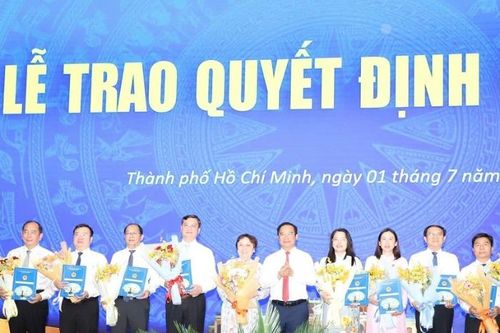 Danh sách 14 giám đốc và 137 phó giám đốc của 15 sở, ngành TP.HCM sau hợp nhất