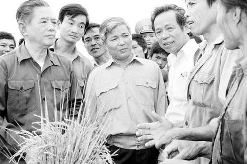 Tổng Bí thư Nguyễn Văn Linh - Người mở đường và hành động vì đổi mới