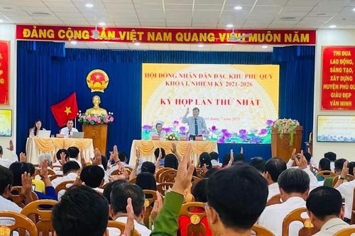 Kỳ họp thứ nhất HĐND Đặc khu Phú Quý