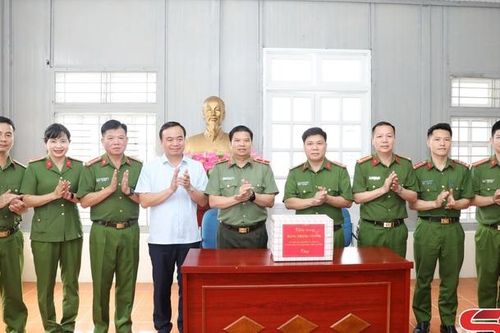 Đảm bảo an ninh trật tự, giữ bình yên địa bàn sau sáp nhập