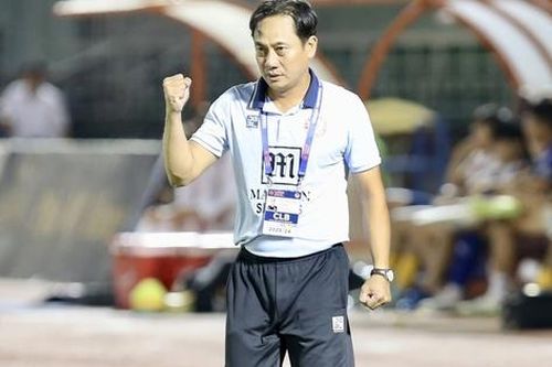 Thêm đội bóng V-League chia tay HLV sau mùa 2024-2025