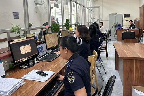 5 doanh nghiệp nợ thuế lên đến hơn 124 tỷ đồng bị dừng làm thủ tục hải quan