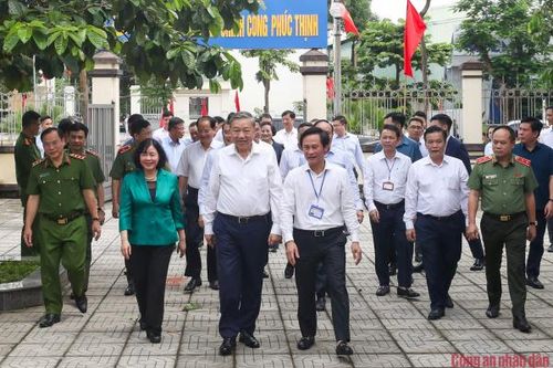 Tổng Bí thư Tô Lâm thăm, kiểm tra hoạt động chính quyền địa phương hai cấp tại Hà Nội