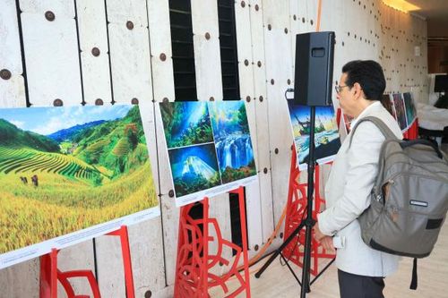 Triển lãm ảnh 'Việt Nam – Bản sắc, Nhân văn và Hội nhập' tại trụ sở LHQ