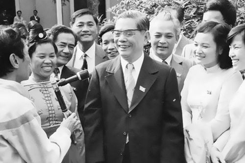 Đồng chí Nguyễn Văn Linh - người chiến sĩ cộng sản 'tận trung với nước, tận hiếu với dân'