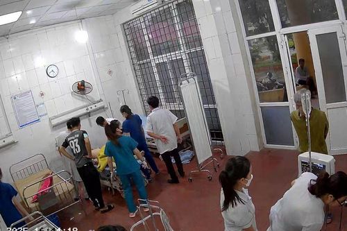 Đang đi cấy lúa, hai vợ chồng bị sét đánh phải nhập viện, sức khỏe hiện ra sao?