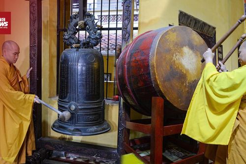 Cả nước vận hành chính quyền địa phương 2 cấp: Chuông trống chùa Quán Sứ ngân vang cầu an