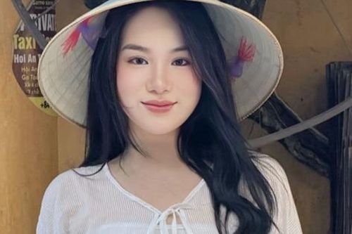 Diện mạo tuổi 23 con gái lớn của Á hậu Trịnh Kim Chi và đại gia Trấn Phương