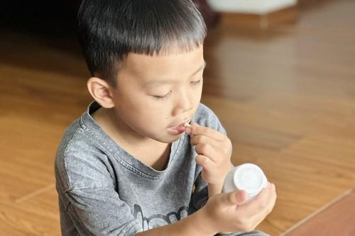 Đừng lạm dụng bổ sung vitamin cho trẻ!
