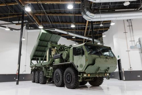 Tên lửa siêu thanh giá rẻ Blackbeard GL khiến tổ hợp HIMARS cực kỳ đáng sợ