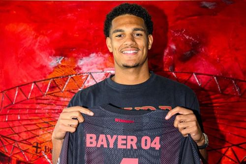Ten Hag mang về bản hợp đồng kỷ lục cho Leverkusen