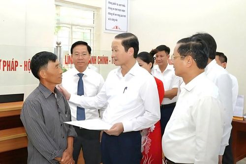 Cán bộ nhiệt tình, người dân phấn khởi