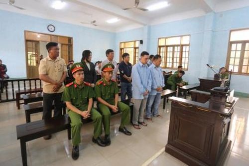 Các cán bộ huyện, xã đã thông đồng, 'ảo thuật' ra sao?