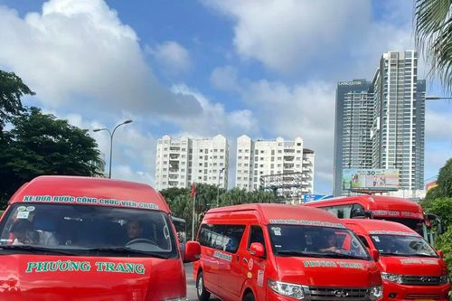 Ngày đầu, cán bộ, công chức chưa đi xe đưa rước về TPHCM làm việc