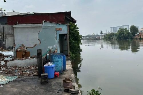UBND cấp xã xác định đối tượng bồi thường mua bán nhà đất bằng giấy tay