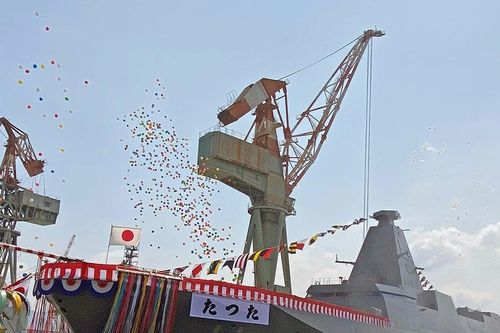 Hải quân Nhật Bản liên tiếp nhận khinh hạm lớp Mogami với tốc độ chóng mặt