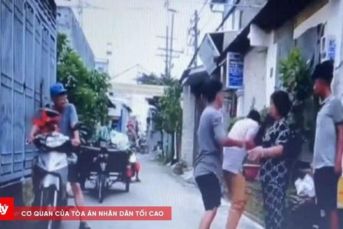 Tài xế ô tô ở TP.HCM bị đánh phải nhập viện