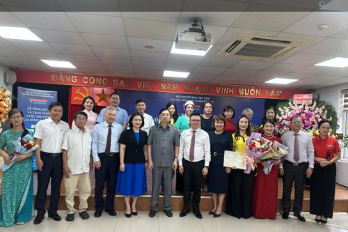 16 tác phẩm xuất sắc đoạt giải trong Cuộc thi viết 'Gia đình học tập'