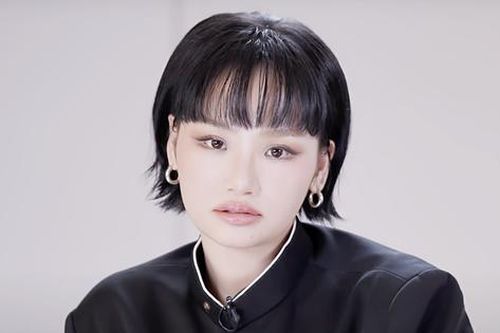 'Em xinh' Miu Lê lại bị 'tóm dính' tình tứ với trai trẻ kém 5 tuổi