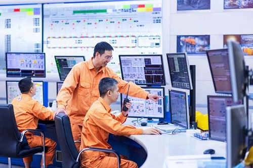 Tổng công ty Phát điện 1 tăng tốc đầu tư Nhiệt điện Quảng Trị và điện mặt trời nổi