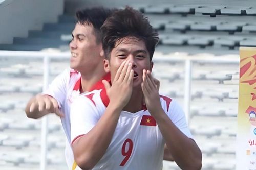'Báu vật' của bầu Đức giúp HLV Kim Sang Sik ra mắt hoàn hảo cùng U22 Việt Nam