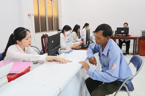Phấn khởi, kỳ vọng vào chính quyền 2 cấp
