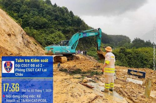 Một người tử vong do sạt lở đất đá trên quốc lộ 4D