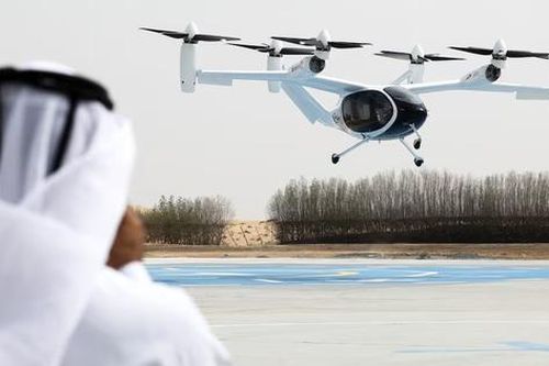 Thử nghiệm taxi bay đầu tiên tại Dubai