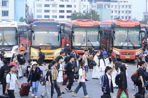 Chính thức có đặc điểm kinh tế - kỹ thuật dịch vụ vận tải hành khách tuyến cố định
