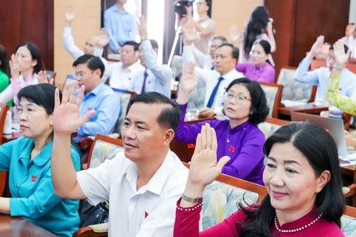 Kỳ họp thứ nhất HĐND TP. Hồ Chí Minh Khóa X thông qua 18 nghị quyết quan trọng