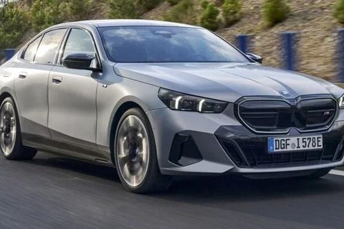 BMW gọi sửa chữa ô tô điện do lỗi phần mềm