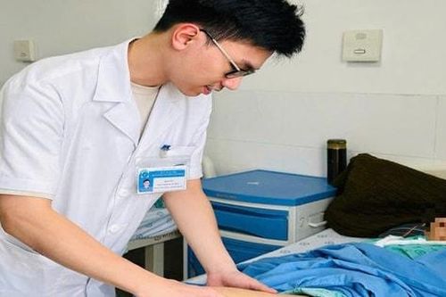 U đùi không đau, tưởng đơn giản lại là ung thư mô mềm ác tính hiếm gặp