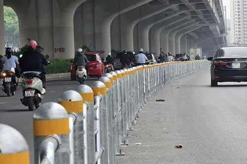 Hà Nội tiếp tục phân làn ô tô, xe máy trên đường Phạm Văn Đồng, từ 4/7