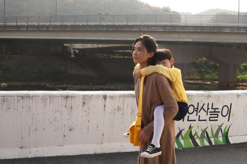 Đạo diễn Mo Hong-jin: 'Muốn làm một bộ phim gia đình Việt Nam mà cả thế giới phải dõi theo'