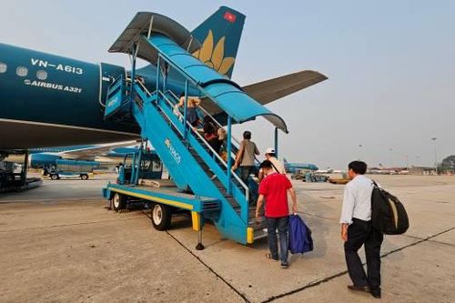 Nhân viên lái xe lừa 'chạy' việc làm vào Cảng hàng không quốc tế Nội Bài