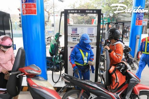 Giá xăng dầu trong nước giảm mạnh phiên điều hành 3/7