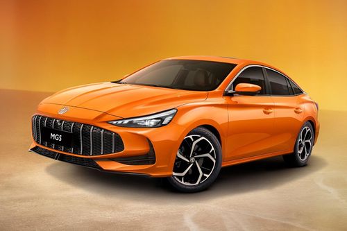 MG5 phiên bản nâng cấp giữa vòng đời ra mắt, khác xa bản tại Việt Nam