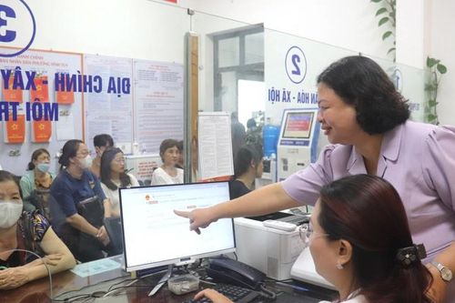 Từ 1/7/2025, bỏ hình thức giáng chức với công chức lãnh đạo, hạ bậc lương với công chức