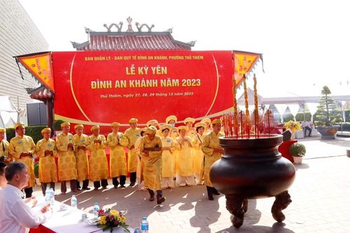 Công nghiệp văn hóa từ di sản văn hóa dân gian