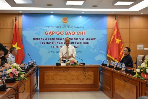 Tạo điều kiện thuận lợi hơn nữa cho cộng đồng người Việt Nam ở nước ngoài đóng góp cho đất nước