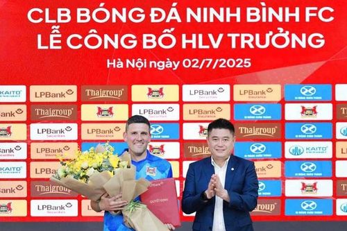 V-League 'nóng' dù mùa giải 2025/26 còn gần 2 tháng nữa mới bắt đầu