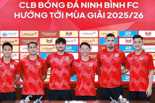 Sau HLV Tây Ban Nha, Ninh Bình ra mắt cùng lúc 6 tân binh