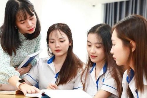 Quy định chế độ nghỉ hưu ở tuổi cao hơn đối với nhà giáo trong cơ sở giáo dục công lập