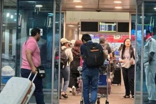 Việt Nam đã sơ tán khẩn cấp 78 công dân rời Israel và Iran an toàn
