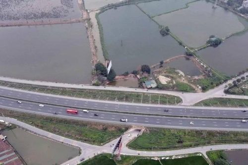 Hà Nội điều chỉnh kế hoạch đầu tư theo nguyên tắc phân cấp mạnh cho cơ sở